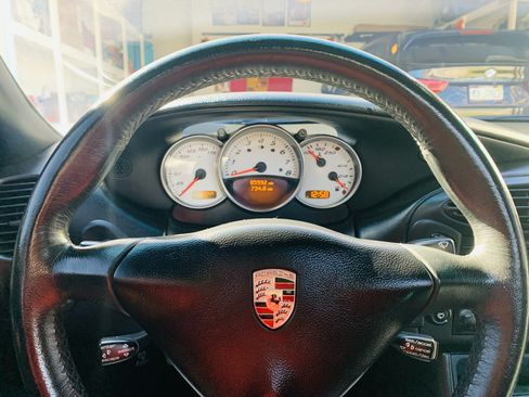 Used 2002 Porsche Boxster S image 8