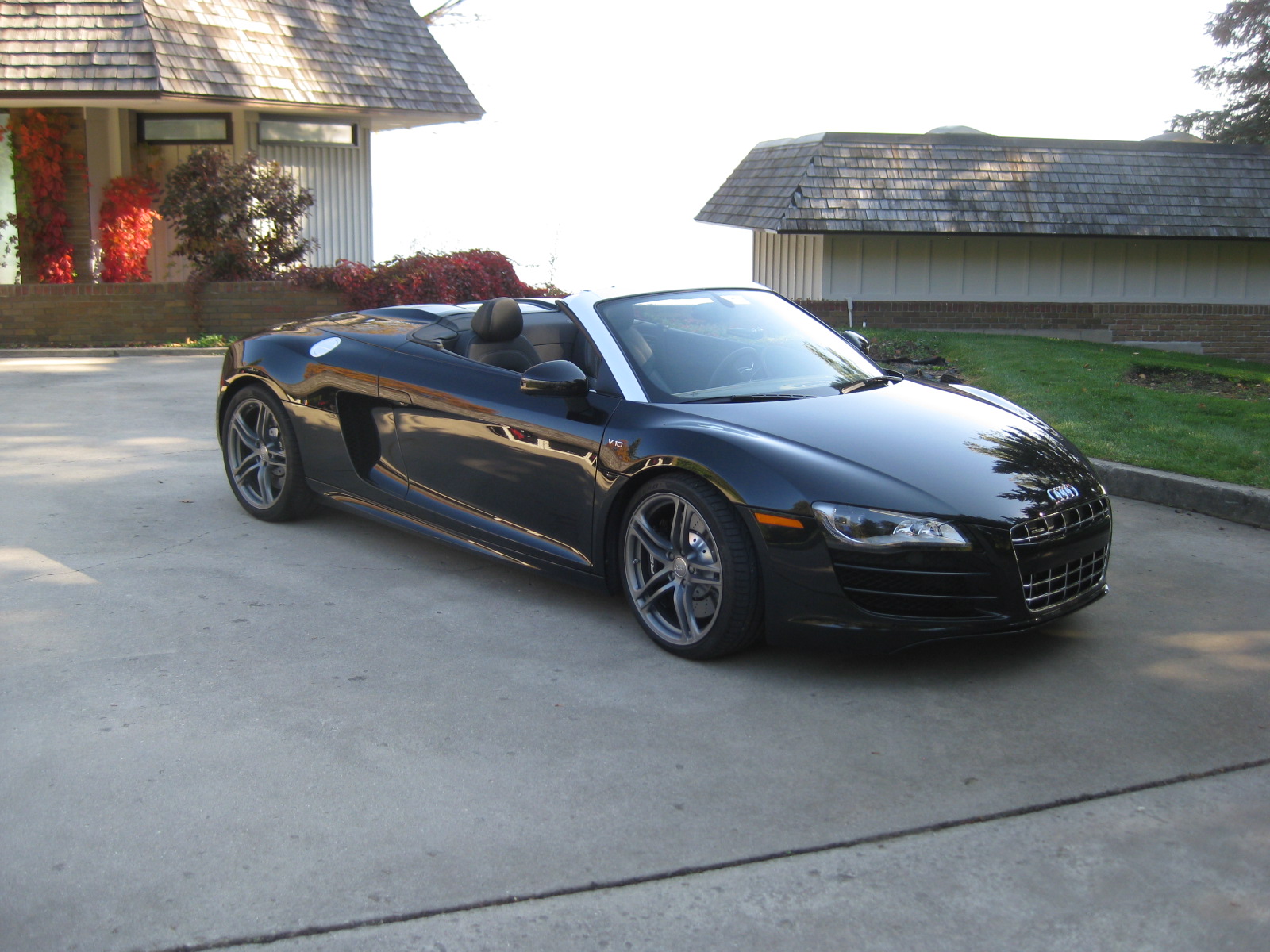 Used 2011 Audi R8 V10 AWD/4WD image 2