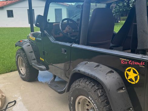 Used 1995 Jeep Wrangler Rio Grande AWD/4WD image 5