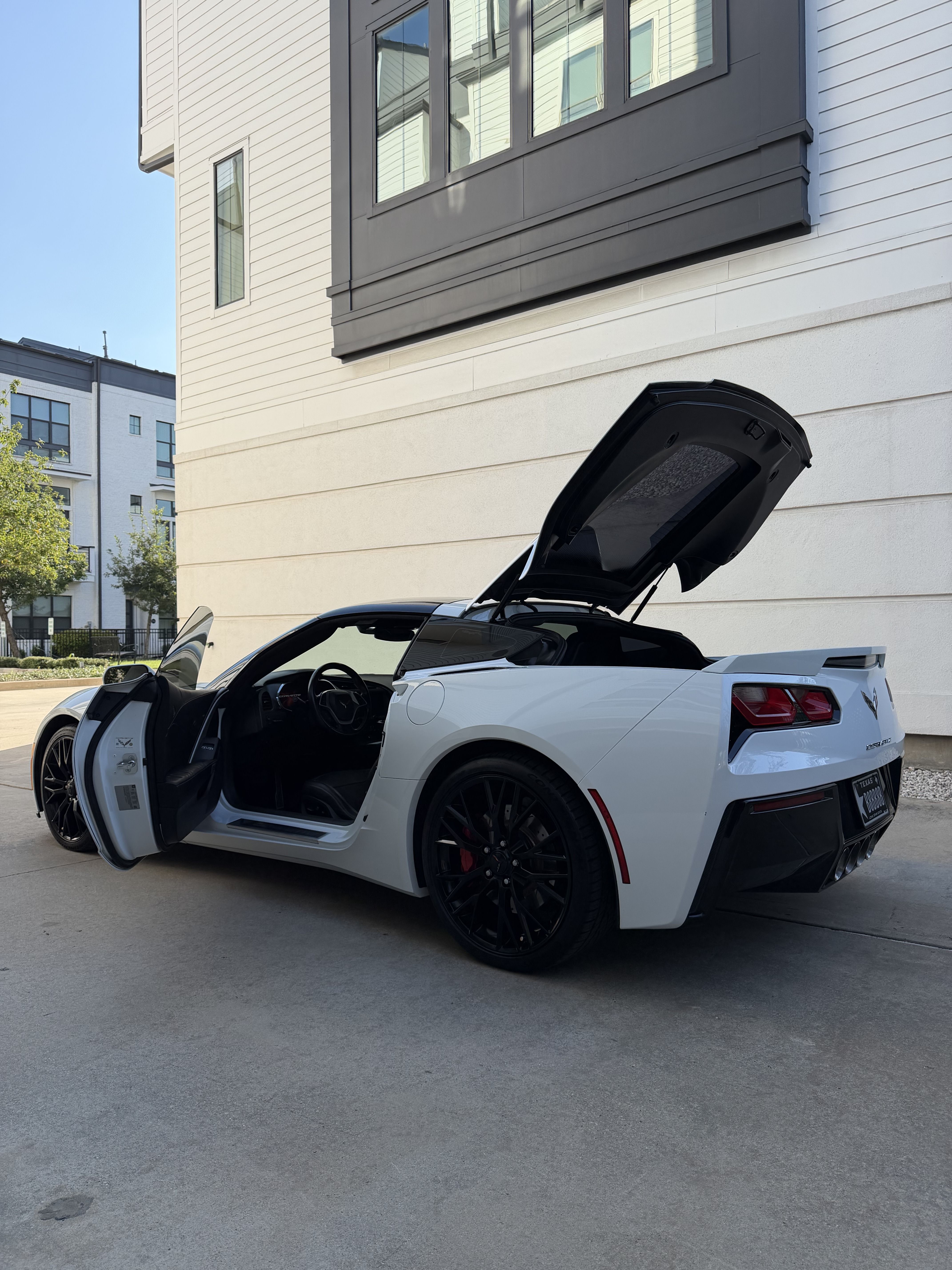Used 2015 Chevrolet Corvette Stingray Coupe w/ 2LT Preferred Equipment Group RWD image 13