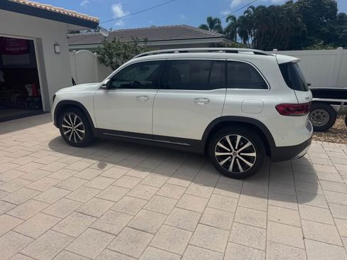 Used 2023 Mercedes-Benz GLB 250 image 8