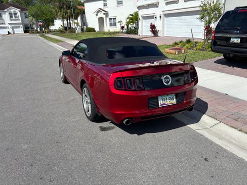 Used 2014 Ford Mustang GT Premium w/ Comfort Package image 14