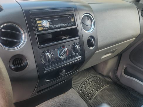 Used 2005 Ford F150 XLT image 5