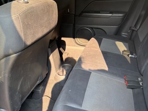 Used 2012 Jeep Patriot Latitude FWD image 17