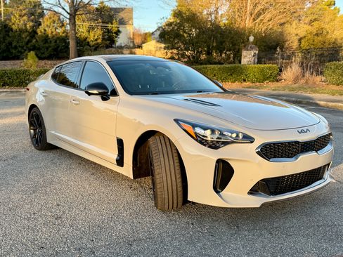 Used 2022 Kia Stinger GT2 w/ Scorpion Package image 10