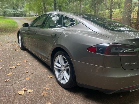 Used 2015 Tesla Model S 85D AWD/4WD image 8