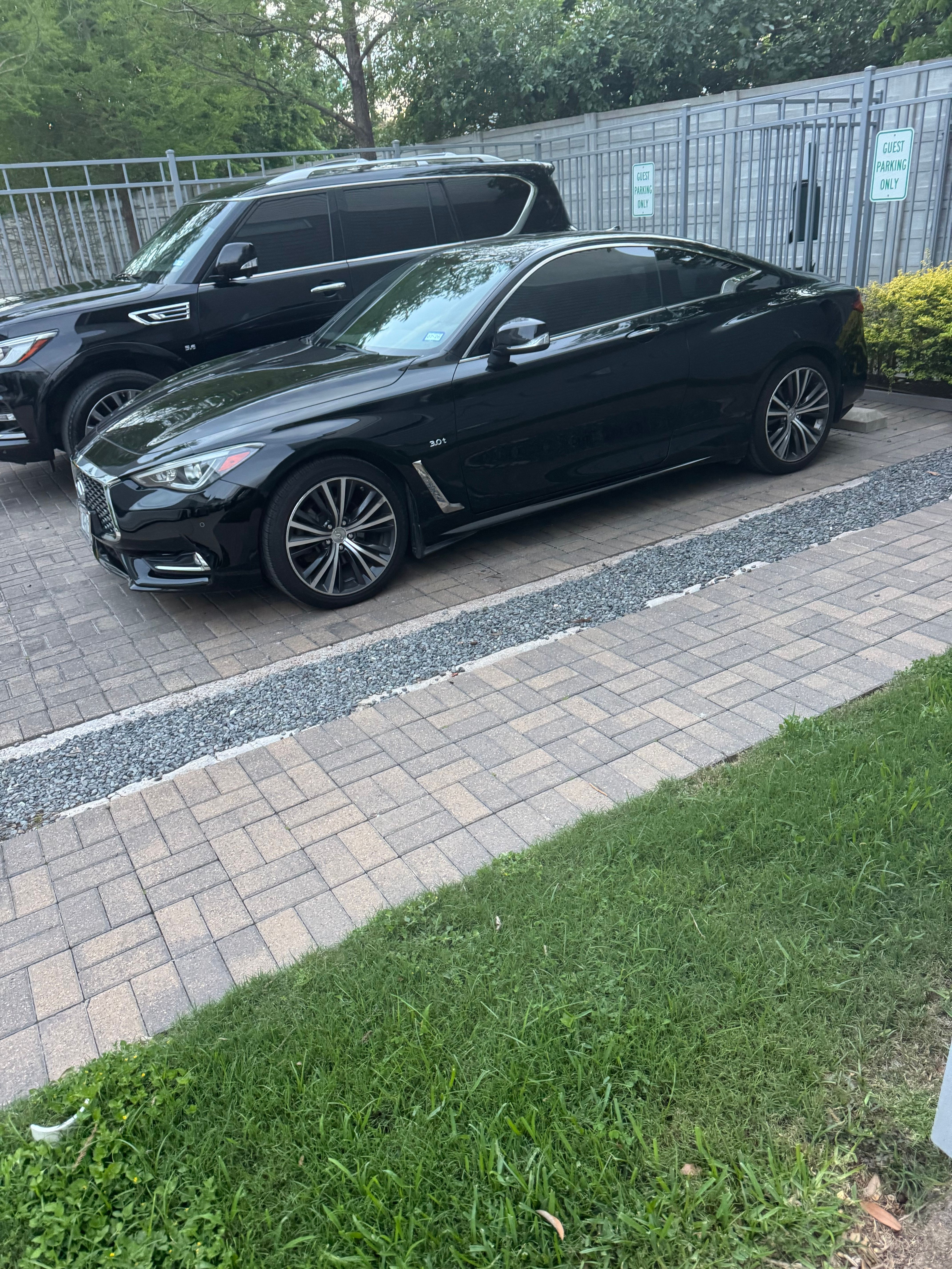 Used 2017 INFINITI Q60 3.0t w/ Cargo Package AWD/4WD image 2