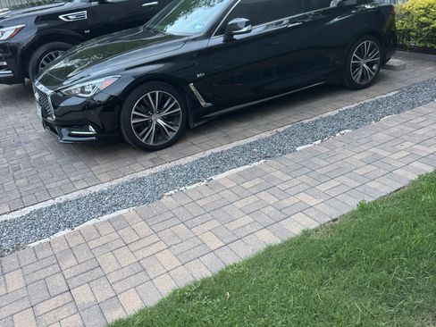 Used 2017 INFINITI Q60 3.0t w/ Cargo Package image 2