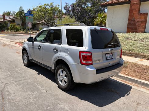Used 2012 Ford Escape XLT FWD image 5