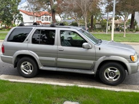 Used 2001 INFINITI QX4 2WD image 14