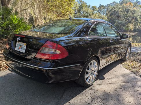 Used 2007 Mercedes-Benz CLK 350 Coupe image 7