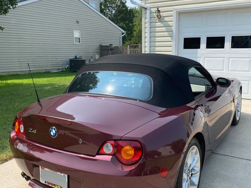 Used 2004 BMW Z4 2.5i RWD image 10