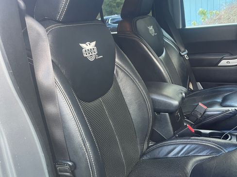 Used 2018 Jeep Wrangler Unlimited Sahara image 8