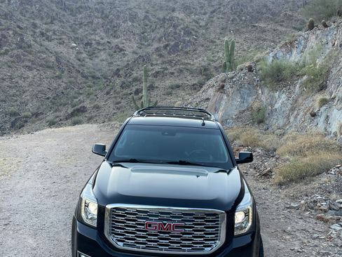 Used 2018 GMC Yukon XL Denali w/ Open Road Package image 8