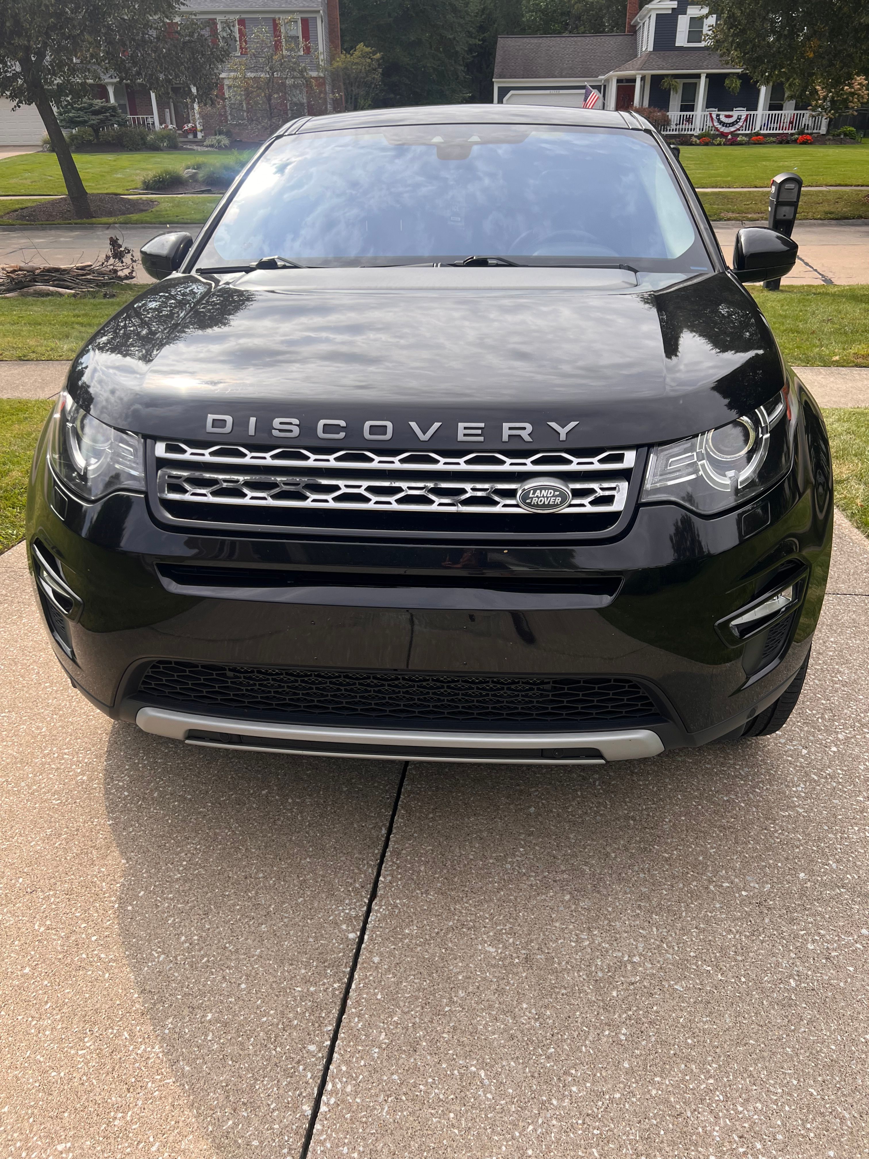 Used 2017 Land Rover Discovery Sport HSE AWD/4WD image 10