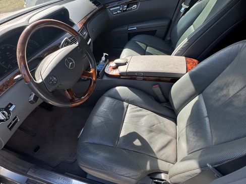 Used 2007 Mercedes-Benz S 550 image 10
