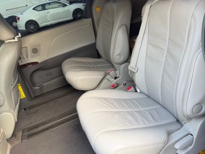Used 2014 Toyota Sienna XLE