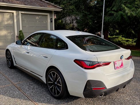 Used 2022 BMW 430i Gran Coupe w/ M Sport Package RWD image 13