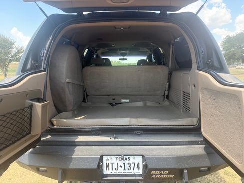 Used 2004 Ford Excursion Limited AWD/4WD image 6
