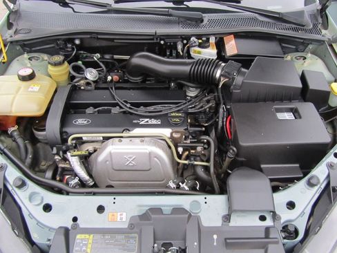 Used 2004 Ford Focus SE image 20