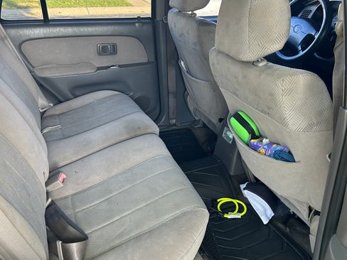 Used 2001 Toyota 4Runner SR5 RWD image 9