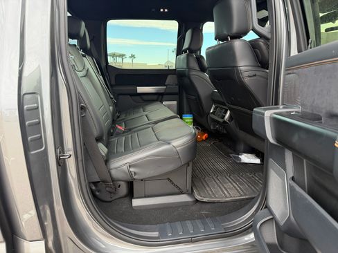 Used 2023 Ford F350 Platinum w/ FX4 Off-Road Package AWD/4WD image 15