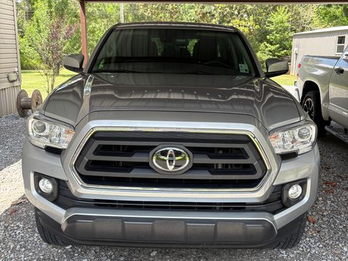 Used 2023 Toyota Tacoma SR5 RWD image 1
