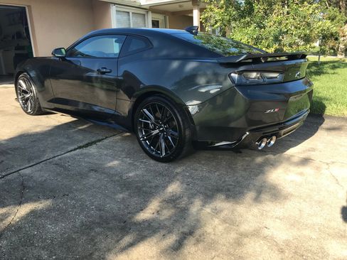 Used 2018 Chevrolet Camaro ZL1 image 9
