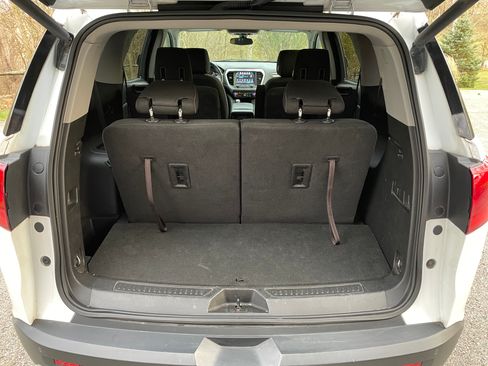 Used 2017 GMC Acadia SLE w/ Driver Alert Package I image 9