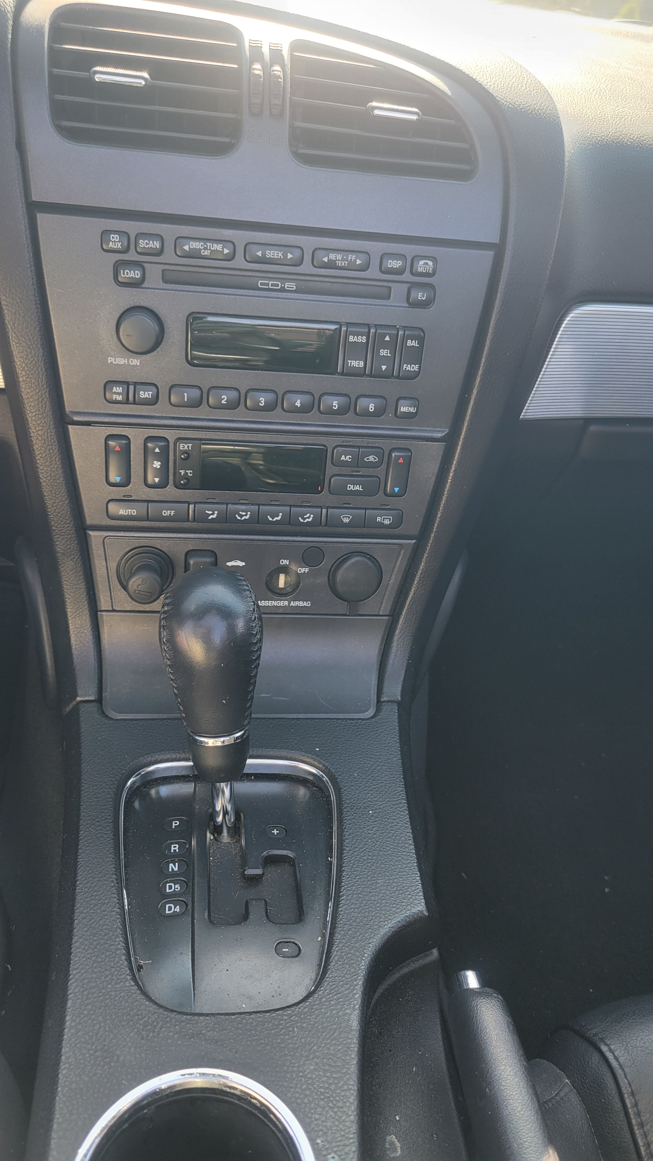 Used 2004 Ford Thunderbird RWD image 21