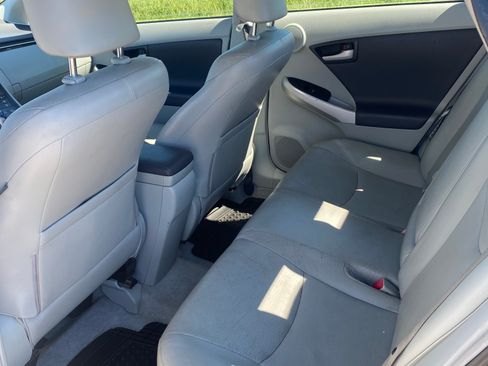 Used 2011 Toyota Prius Four w/ Solar Roof Pkg image 12