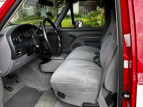 Used 1996 Ford F150 2WD Regular Cab image 13