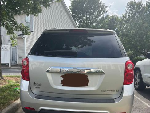 Used 2011 Chevrolet Equinox LT AWD/4WD image 5
