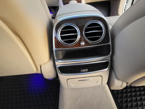 Used 2014 Mercedes-Benz S 550 Sedan image 12