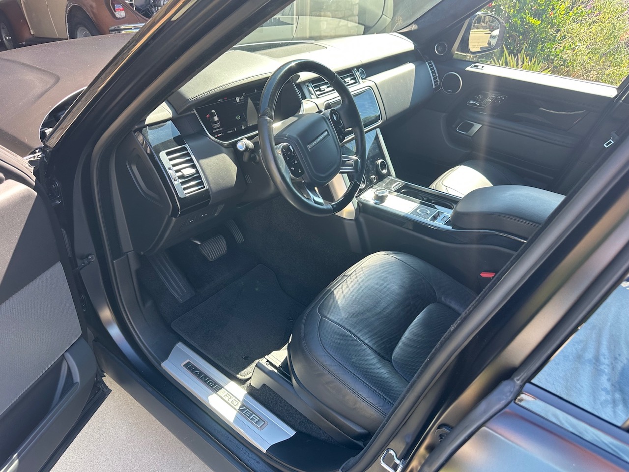 Used 2019 Land Rover Range Rover Long Wheelbase Supercharged AWD/4WD image 20