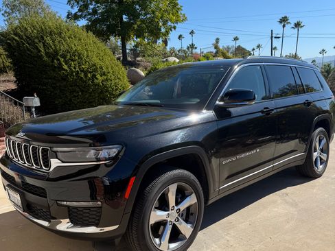 Used 2021 Jeep Grand Cherokee L Limited image 10