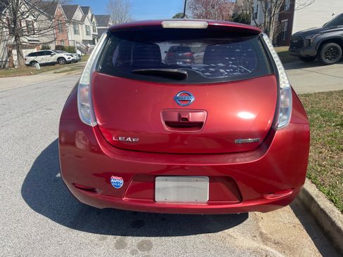 Used 2012 Nissan Leaf SL image 10