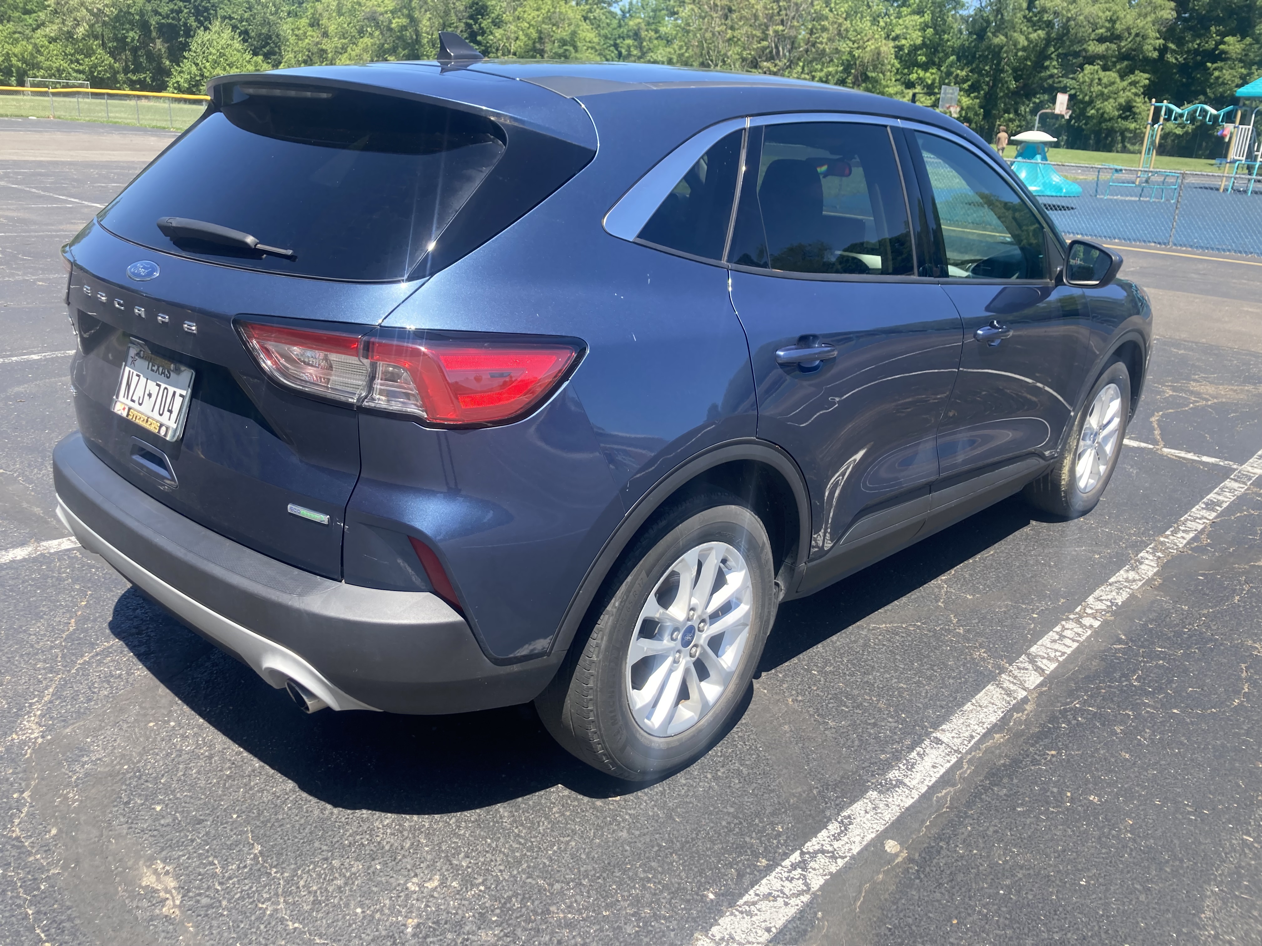 Used 2020 Ford Escape SE FWD image 6