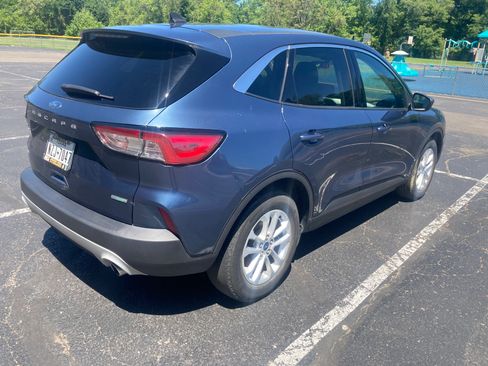 Used 2020 Ford Escape SE FWD image 6