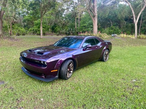 Used 2020 Dodge Challenger SRT Hellcat Redeye image 2