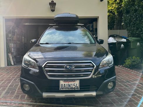 Used 2017 Subaru Outback 2.5i Touring image 5