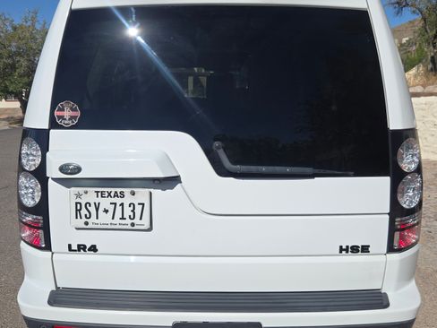 Used 2016 Land Rover LR4 HSE Silver Edition image 27