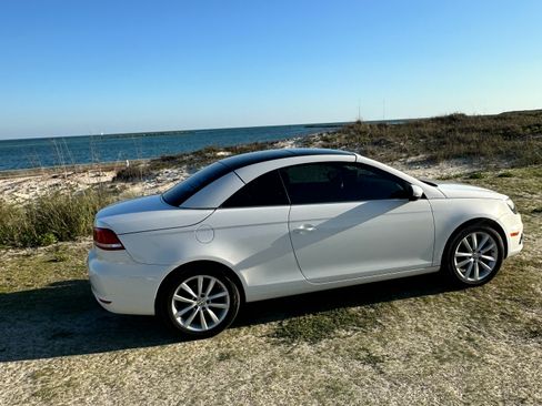 Used 2013 Volkswagen Eos Komfort image 10