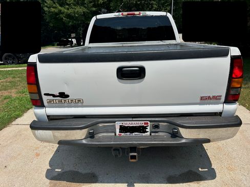 Used 2007 GMC Sierra 1500 W/T w/ Light Duty Power Package RWD image 9