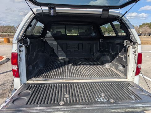 Used 2005 Ford F150 Lariat image 16