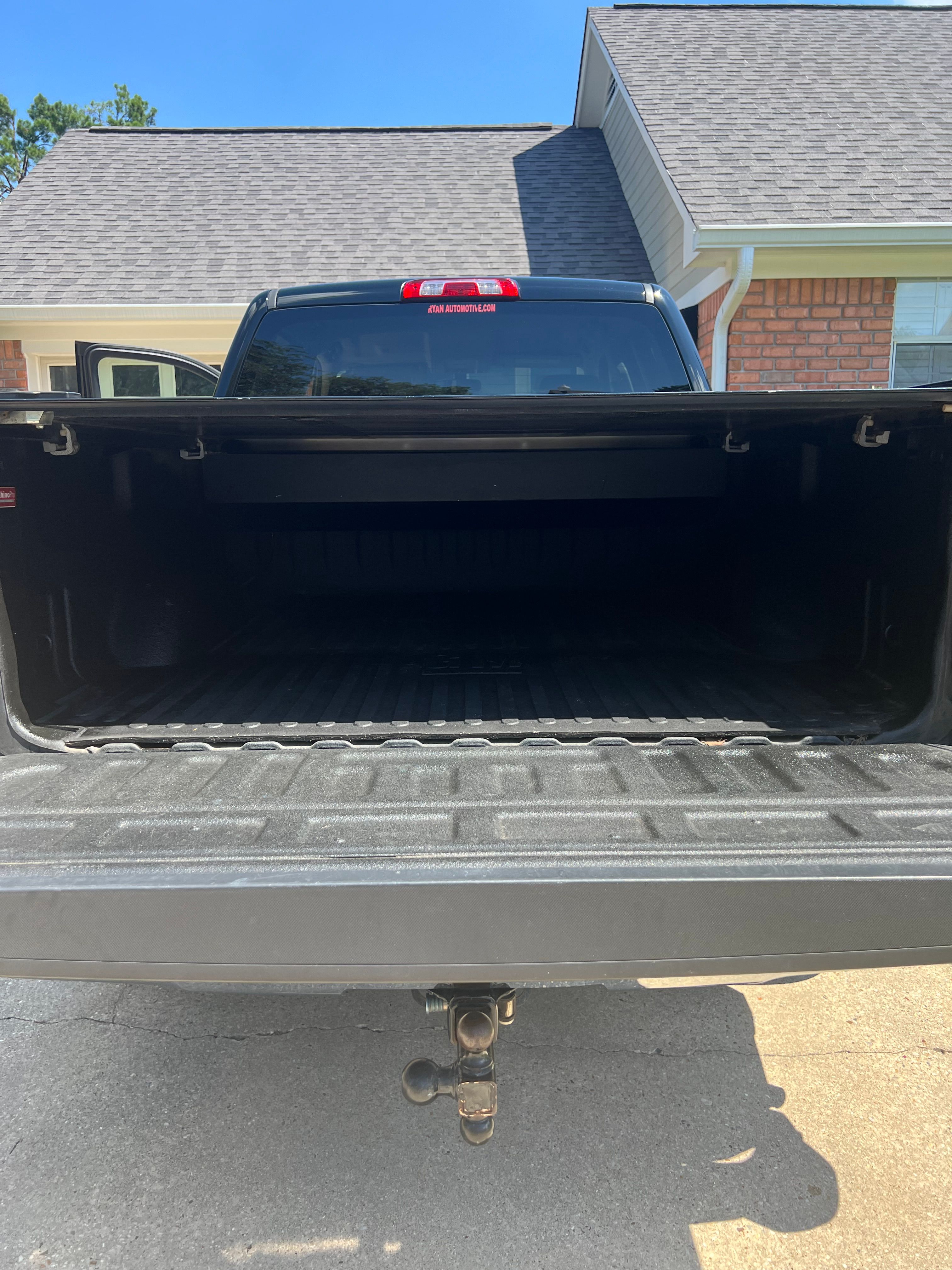 Used 2018 Chevrolet Silverado 1500 LT w/ Texas Edition RWD image 12