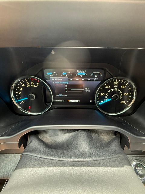 Used 2015 Ford F150 Platinum w/ Equipment Group 701A Luxury RWD image 10