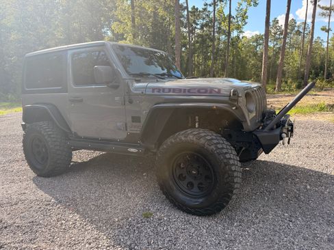 Used 2021 Jeep Wrangler Rubicon AWD/4WD image 2