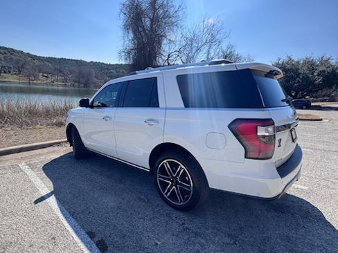 Used 2020 Ford Expedition Limited w/ Special Edition Package image 5