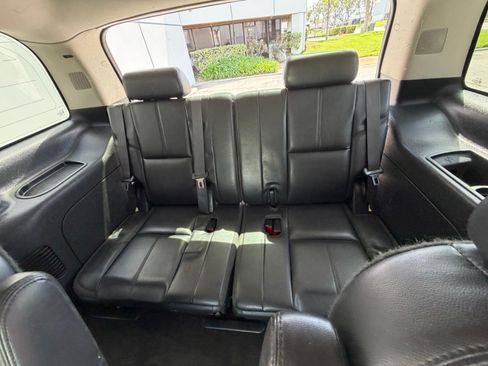 Used 2007 Chevrolet Tahoe LT w/ LT Preferred Equipment Group image 12